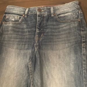 Maurices, size 14, stretch skinny jeans